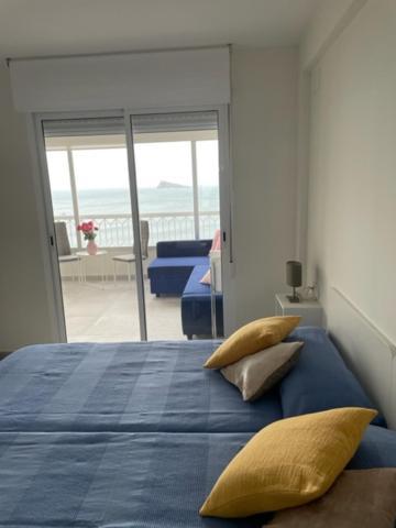 Precioso apartamento a estrenar en primera línea de playa Benidorm Exterior foto