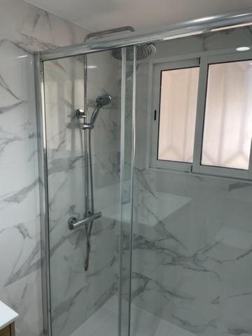 Precioso apartamento a estrenar en primera línea de playa Benidorm Exterior foto